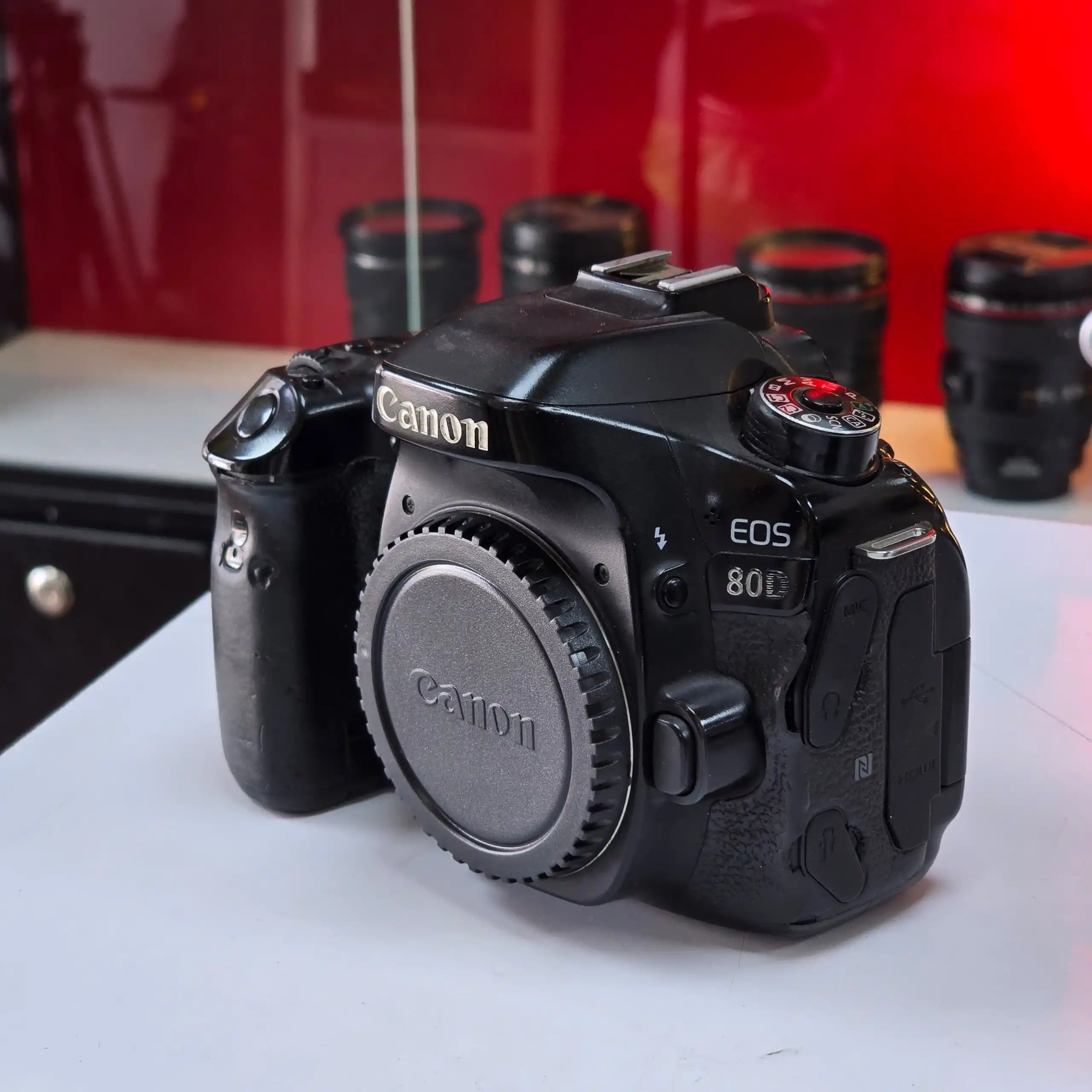 دوربین عکاسی کانن دست دوم Canon EOS 80D body (27000 شات) دست دو